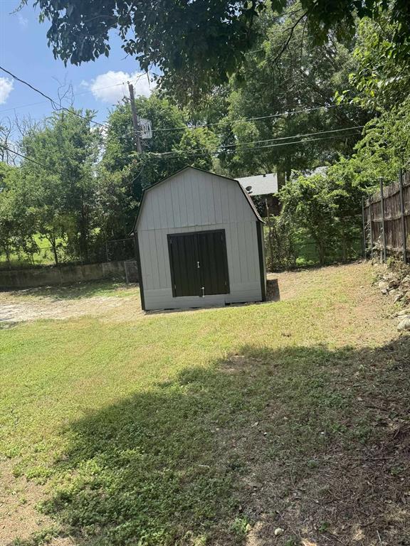 3429 Willowcrest Drive