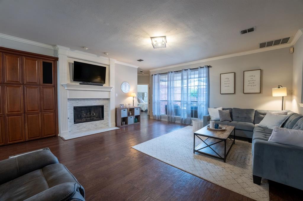 706 Graywood Lane