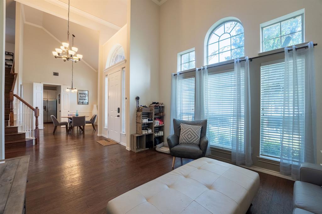 706 Graywood Lane