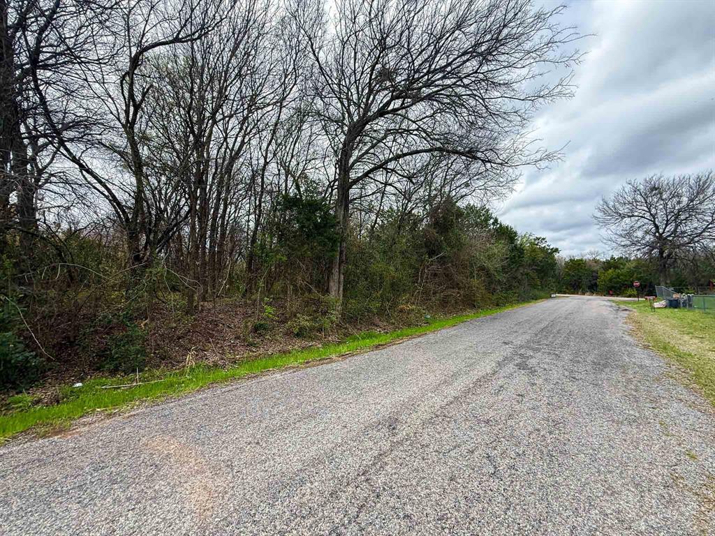 3922 Hedge Row Street