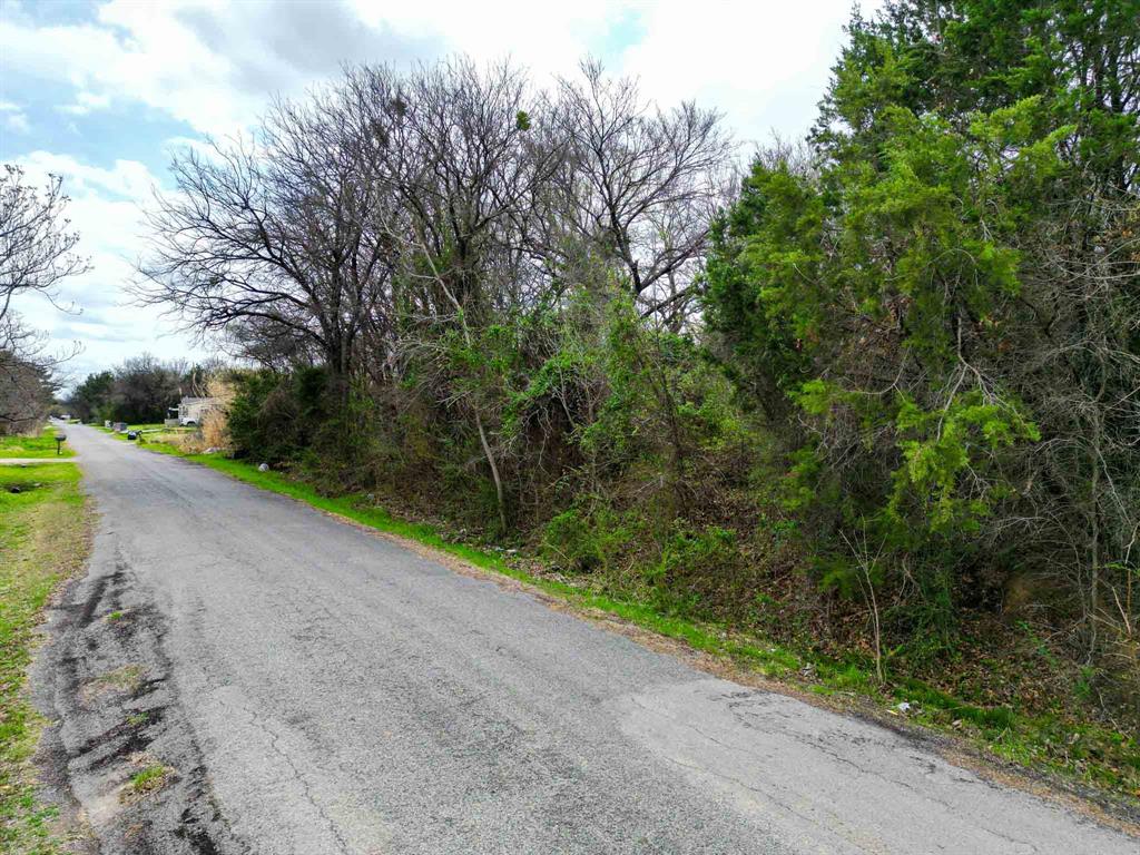 3922 Hedge Row Street