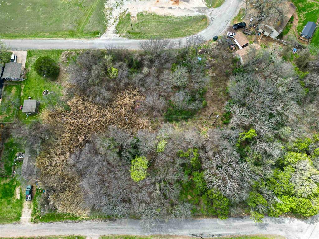 3922 Hedge Row Street