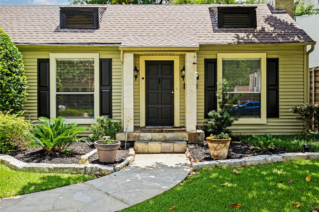 5114 Stanford Avenue