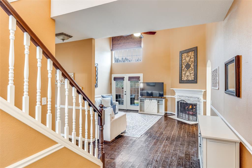 8605 Crested Cove Court