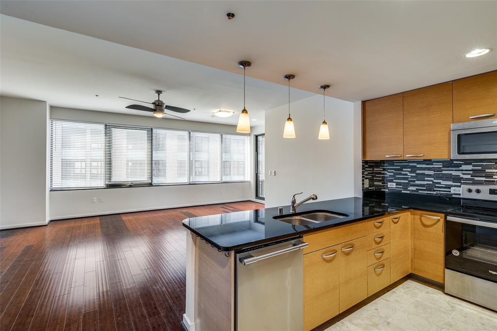 Metropolitan 1200 Main St Condo - Residential Lease