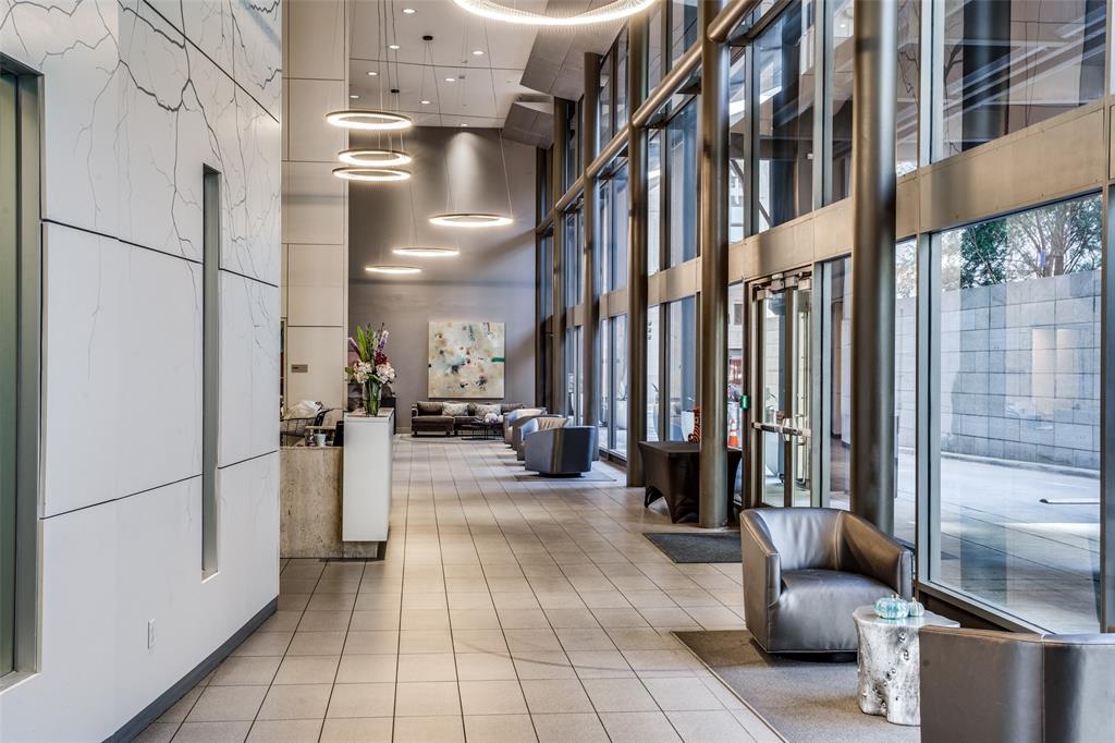 Metropolitan 1200 Main St Condo - Residential Lease