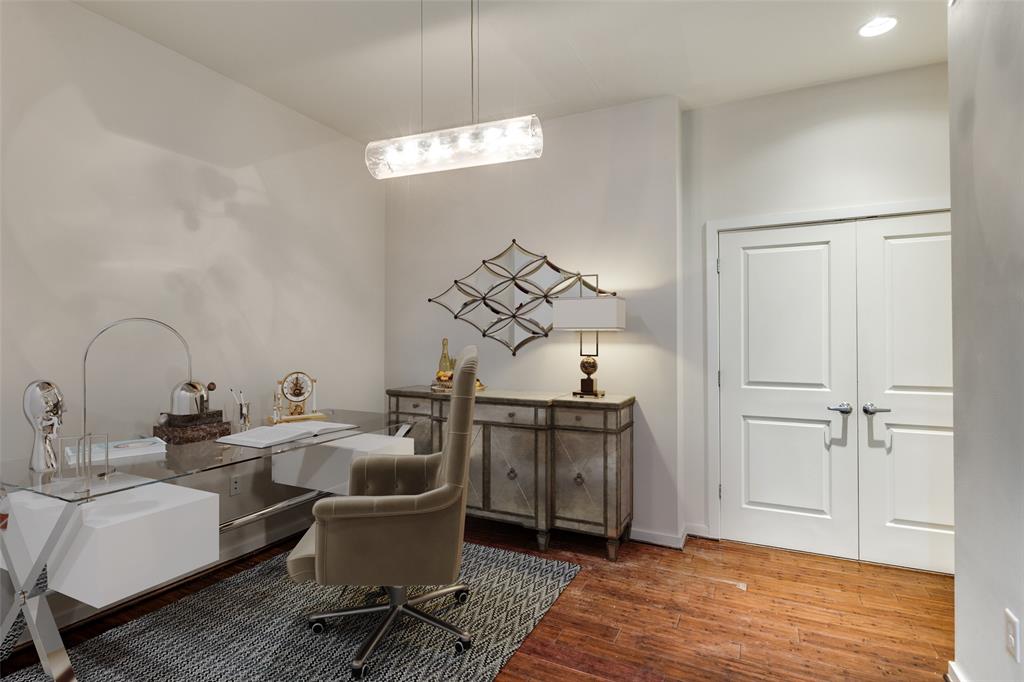 Metropolitan 1200 Main St Condo - Residential Lease