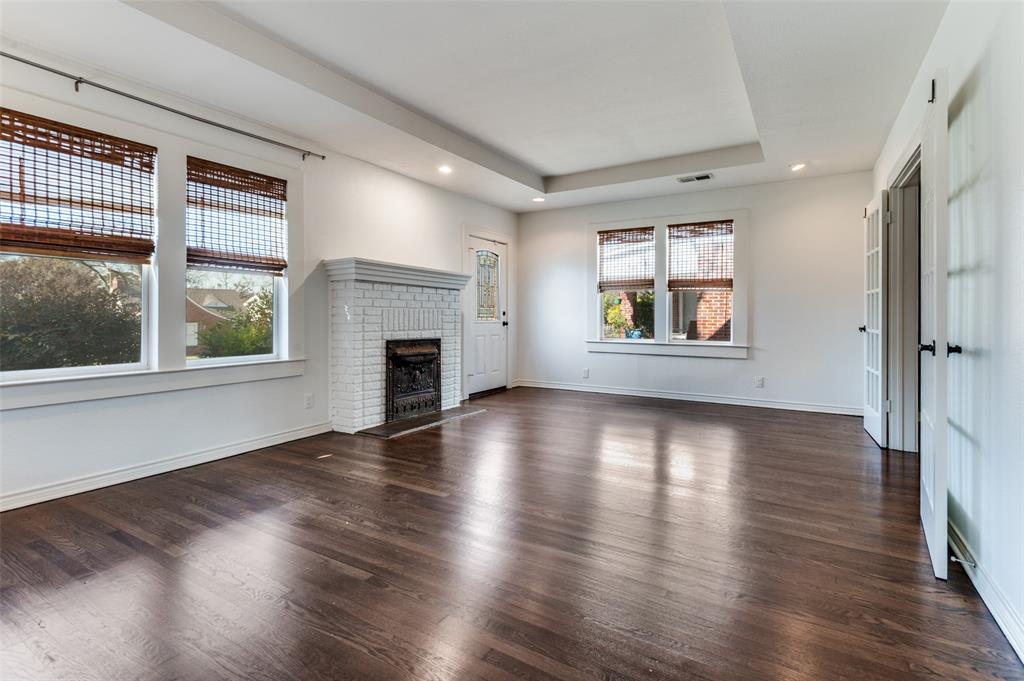 Ravinia Heights - Residential