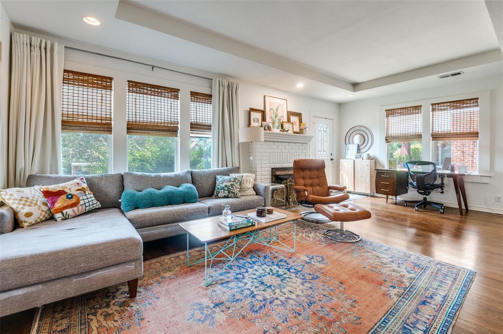 Ravinia Heights - Residential