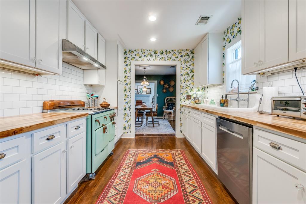 Ravinia Heights - Residential