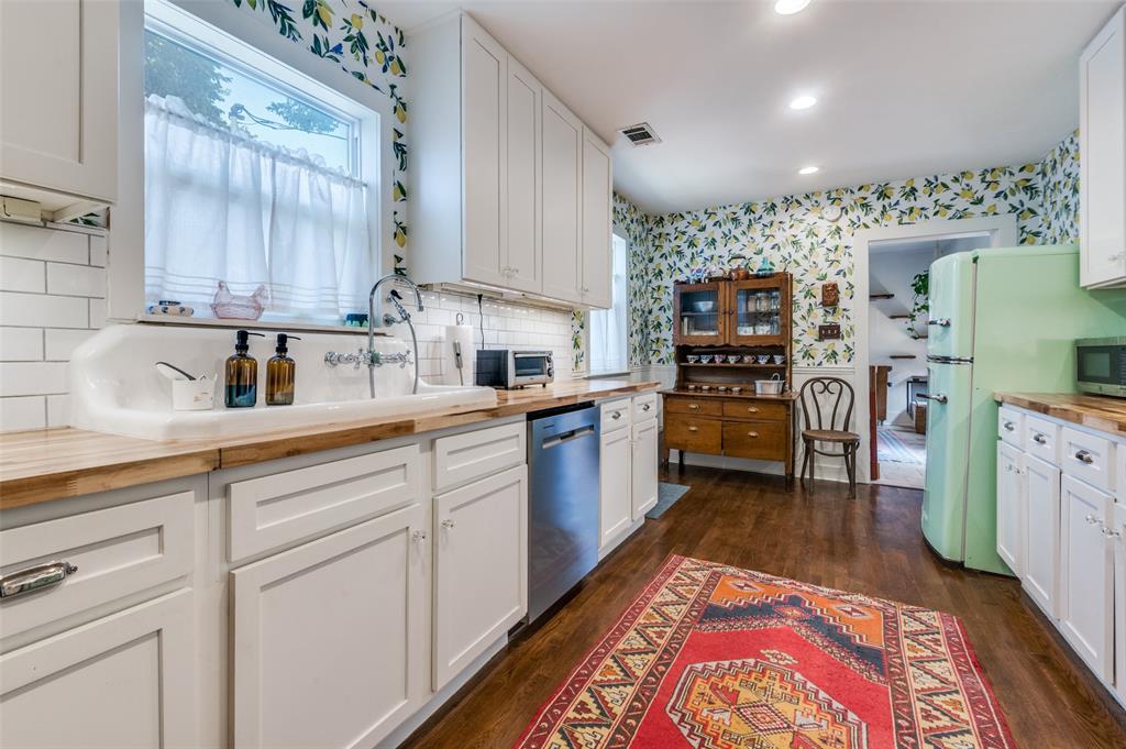 Ravinia Heights - Residential