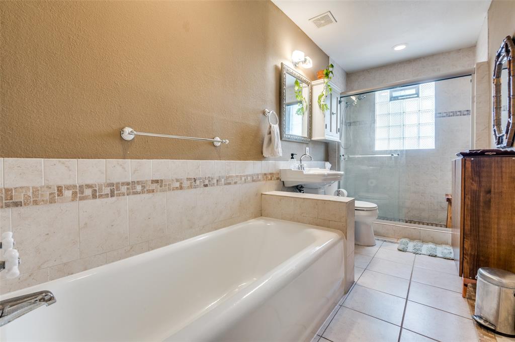 Ravinia Heights - Residential