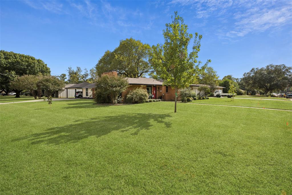 4001 Trail Lake Drive