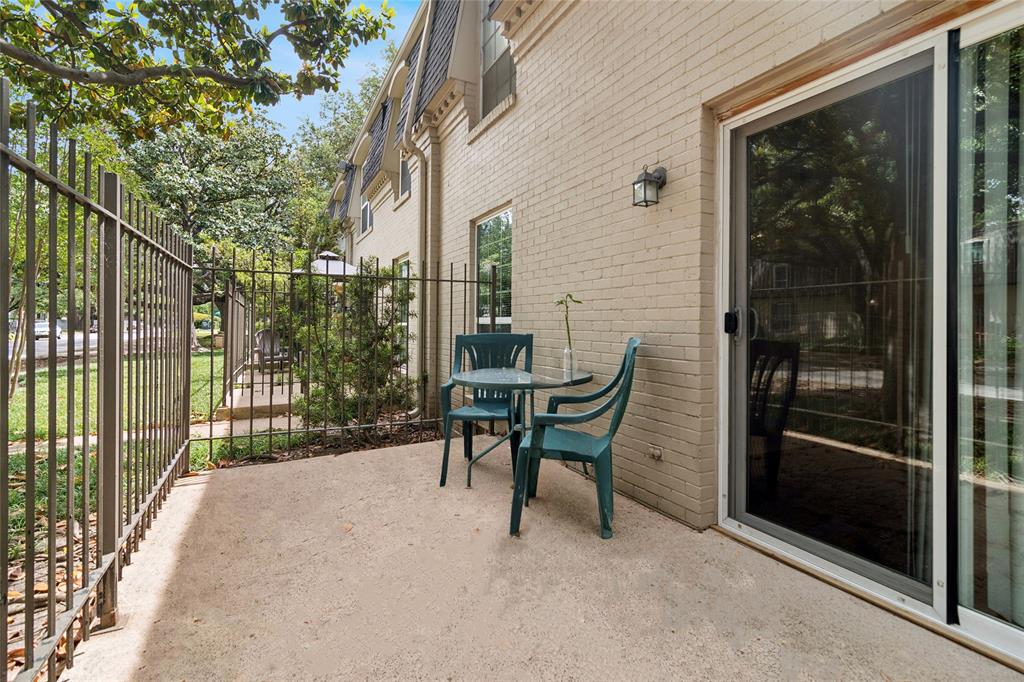 Towneoaks Terrace Condo - Residential