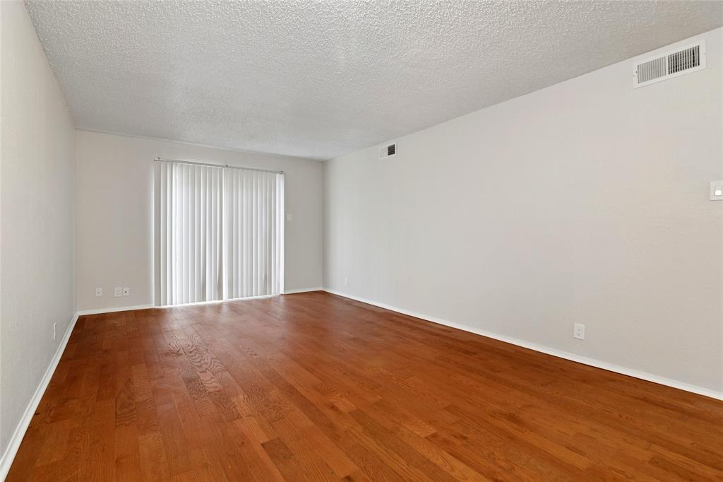 5311 Fleetwood Oaks Avenue 163