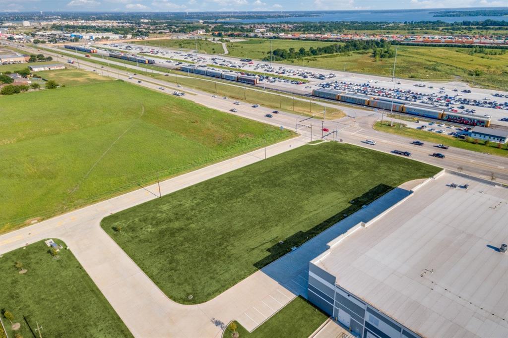 LI 78 Logistics Center - Land