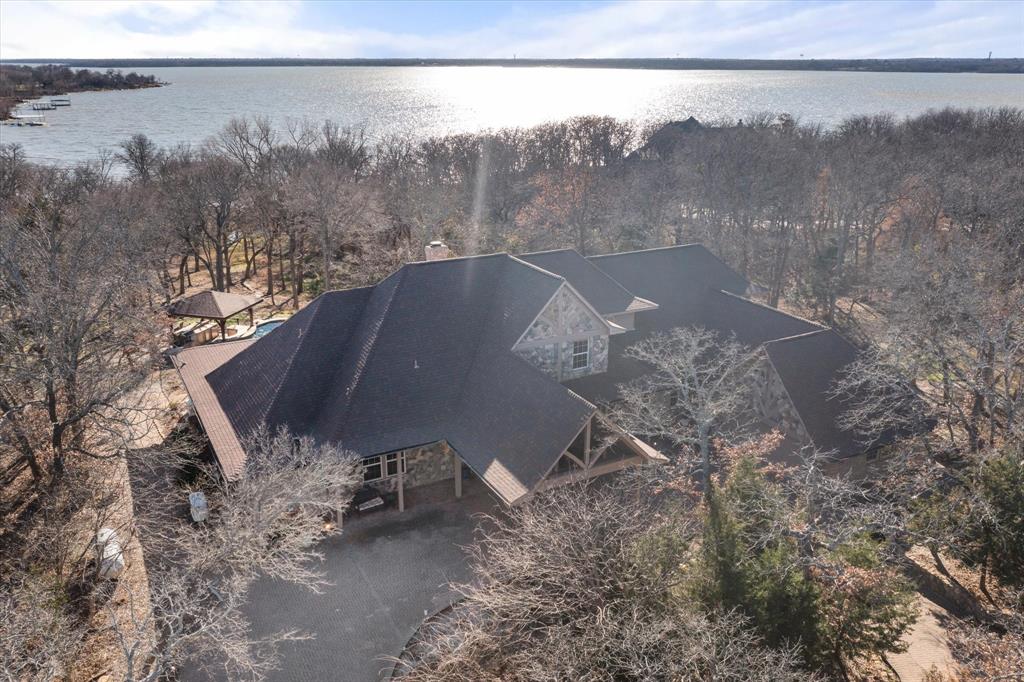 Emerald Sound At Lake Lewisvil - Residential