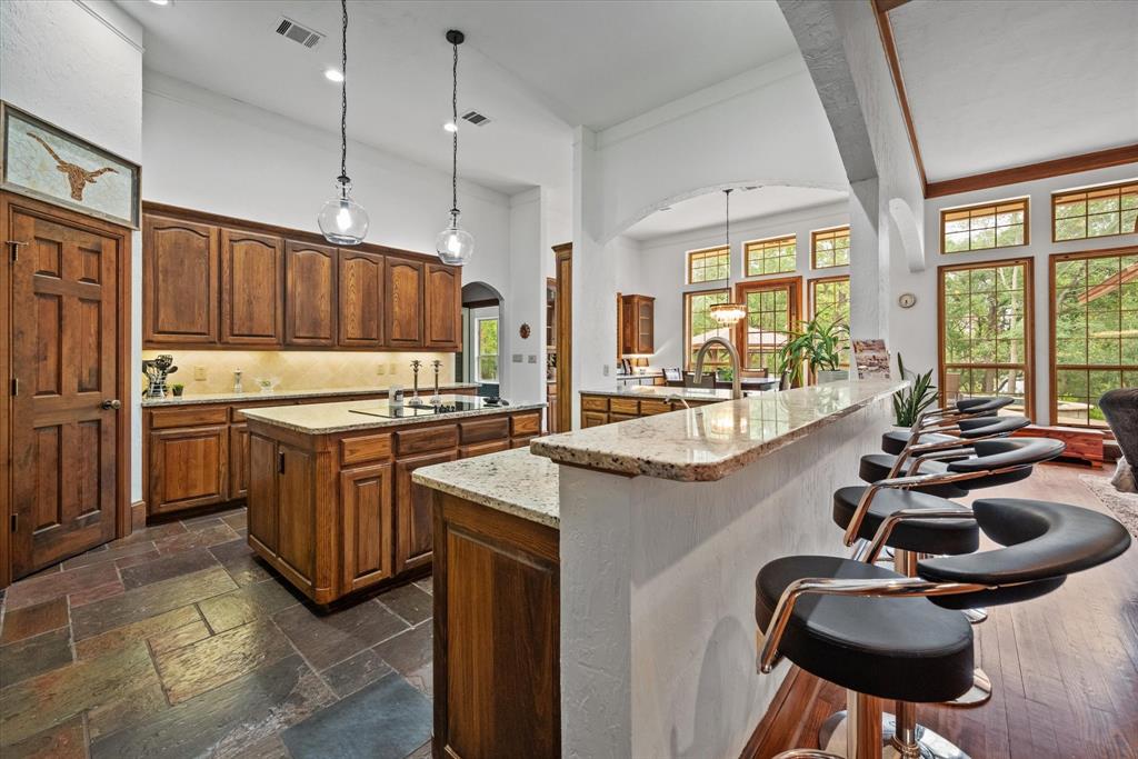 Emerald Sound At Lake Lewisvil - Residential