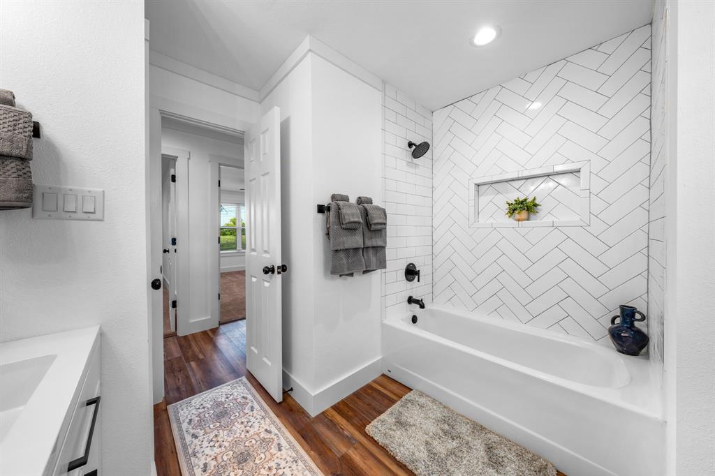 SUR: BARRON HENRY - Residential