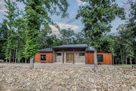 A home in Broken Bow