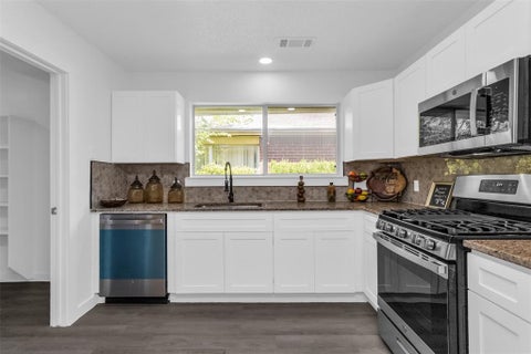 Tiny photo for 522 Alameda Avenue, Duncanville, TX 75137 (MLS # 21341315)