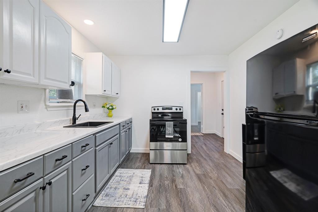 660 NE 16th Street
