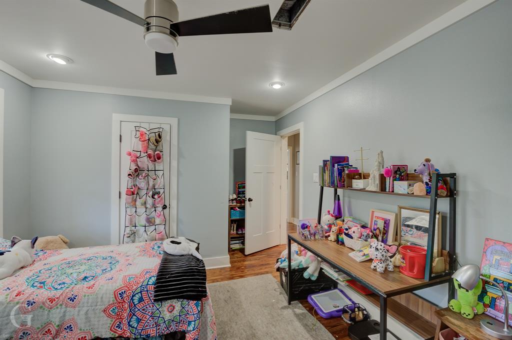 Claffeys W B Resubdv - Residential