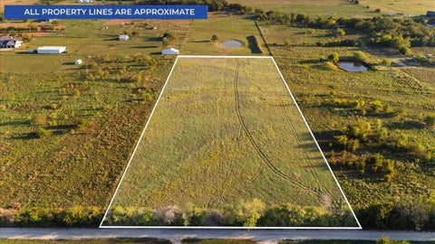 Photo of 285 Vz County Road 3831, Wills Point, TX 75169 (MLS # 21391513)