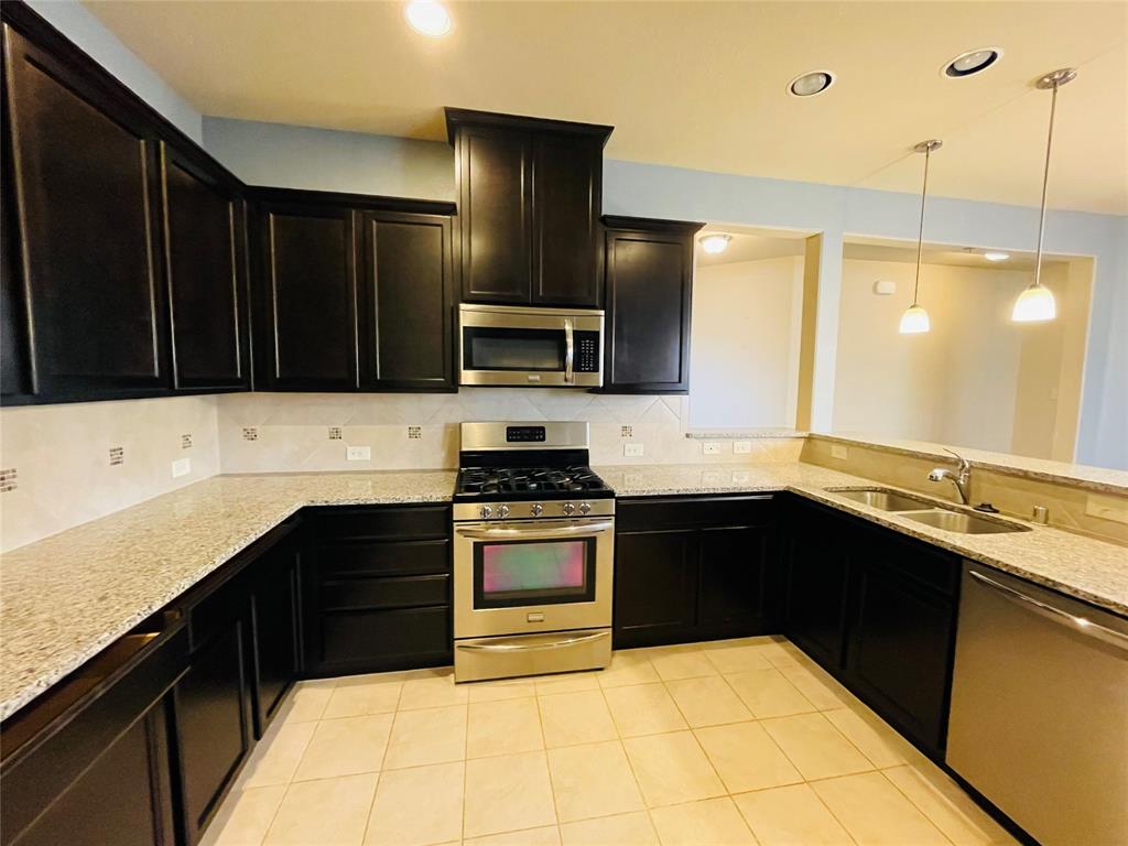 Fossil Creek At Westridge Ph 1 - Residential Lease