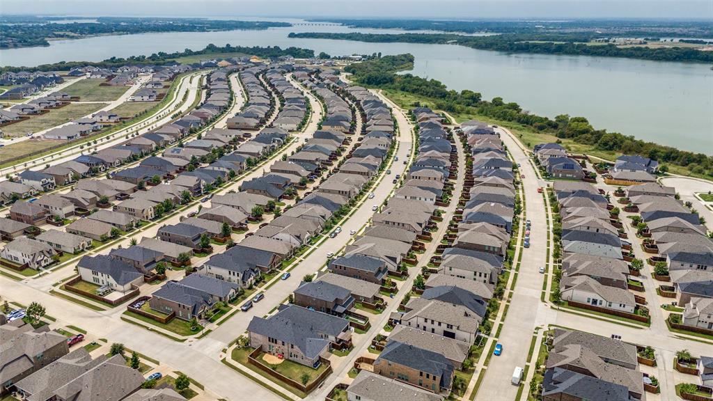 Valencia-Lk Ph 3b - Residential