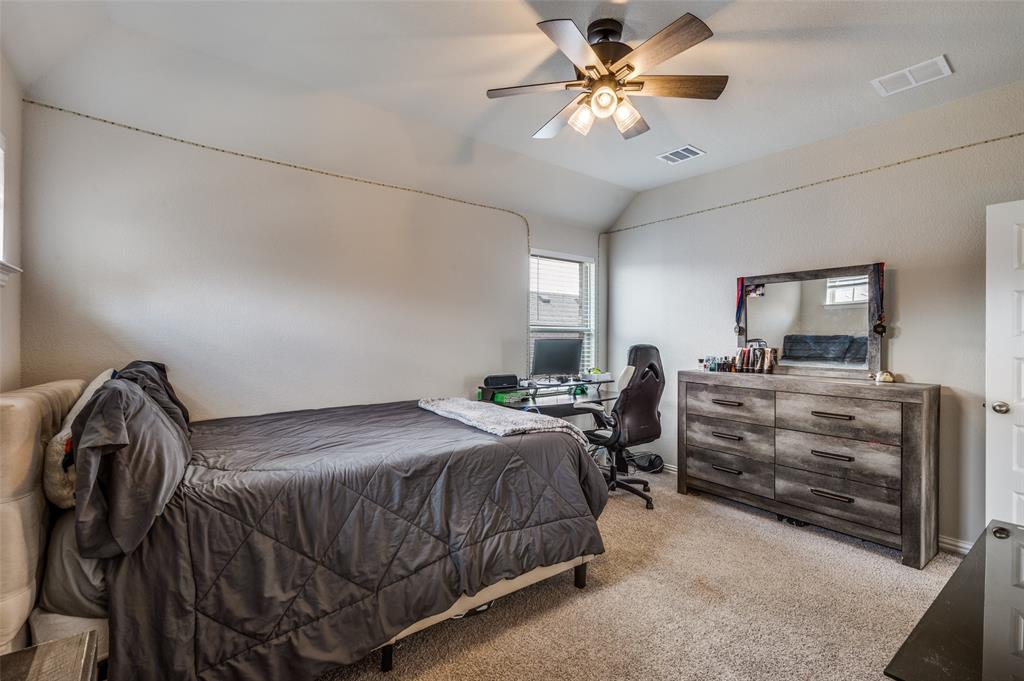 Valencia-Lk Ph 3b - Residential