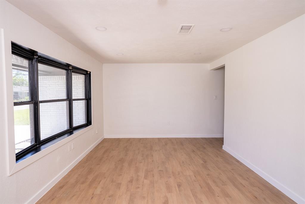 316 Worthy Street