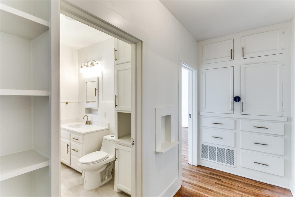 Chamberlain Arlington Heights 1st - Residential Lease