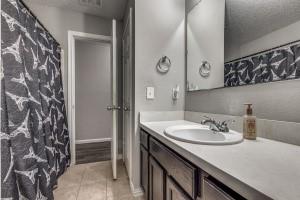 Central Ave - Residential