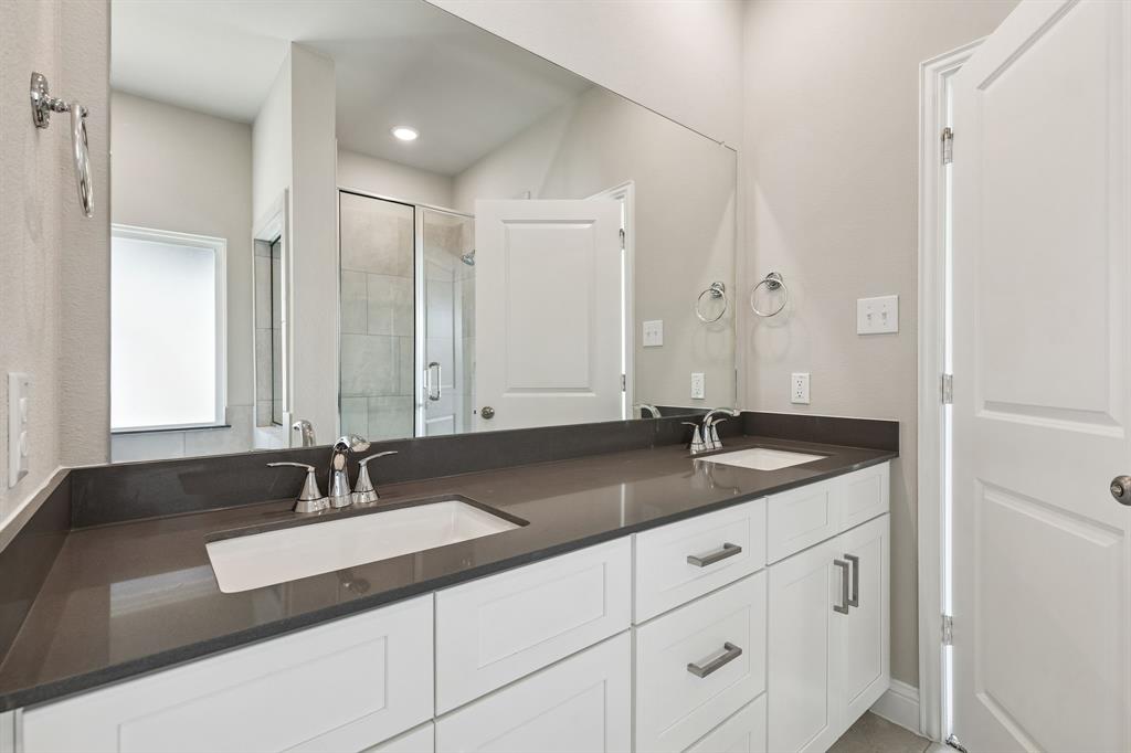 Venetian - Residential