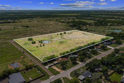 Photo of TBD 13.2 acres Lakewood Drive, Whitney, TX 76692 (MLS # 21330157)
