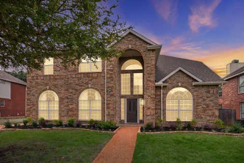 Photo of 8029 Kristina Lane, North Richland Hills, TX 76182 (MLS # 21350771)