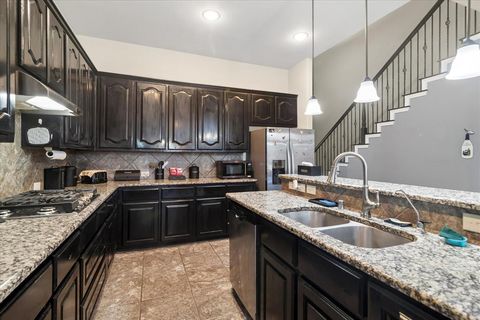 Tiny photo for 1012 Seclusion Cove DR, McKinney, TX 75072 (MLS # 21341275)