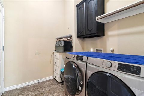 Tiny photo for 1012 Seclusion Cove DR, McKinney, TX 75072 (MLS # 21341275)