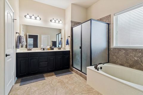 Tiny photo for 1012 Seclusion Cove DR, McKinney, TX 75072 (MLS # 21341275)