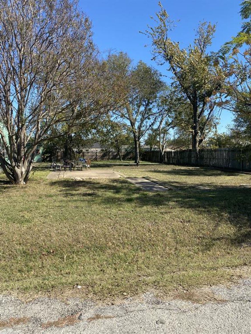 Prime Lot in Highland Subdivision – Build Your New Home in Terrell, TX! Fantastic opportunity to build your dream home in the growing Highland Subdivision located within Terrell city limits! This .16-acre lot sits among beautiful new homes in a well-established area, offering a great neighborhood setting with city utilities and easy access to everything Terrell has to offer. Enjoy the charm of small-town living combined with modern conveniences—just minutes from local schools, shopping, dining, and major highways. Whether you’re a builder looking for your next project or a homeowner ready to design your custom residence, this property is ready for development. Information deemed reliable but not guaranteed; buyer and agent to verify all details.