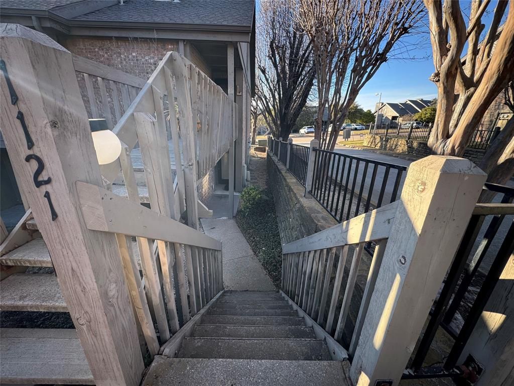 Photo of 1121 Signal Ridge Place, Rockwall, TX 75032 (MLS # 21174954)