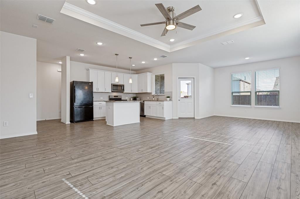 713 Feldspar Way