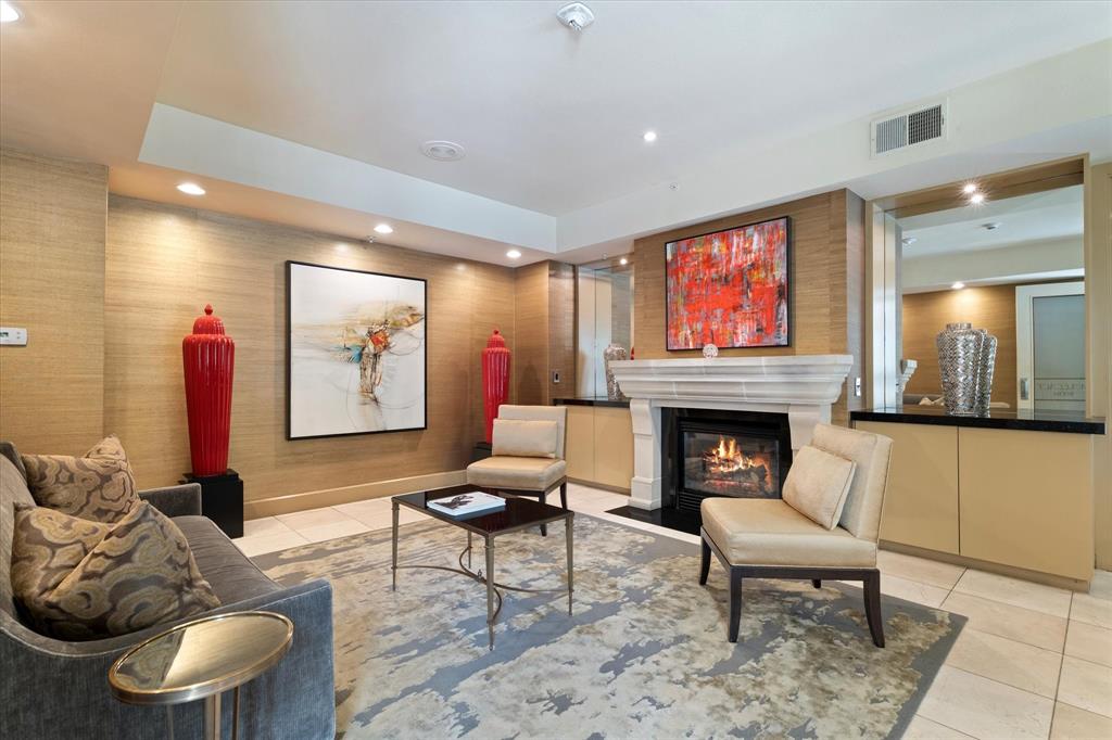 Renaissance On Turtle Creek Condo - Residential