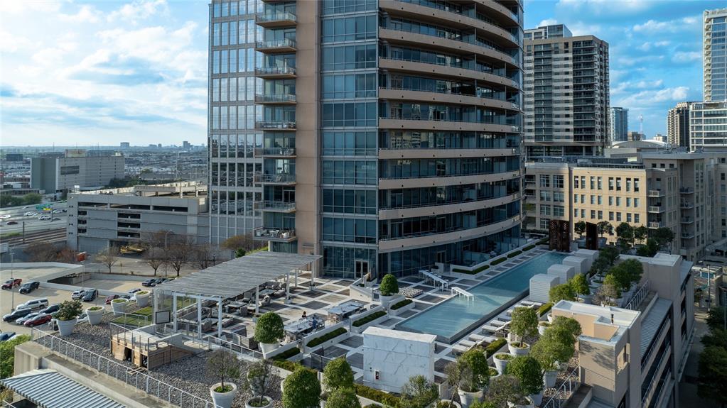 THE HOUSE CONDOS - Residential