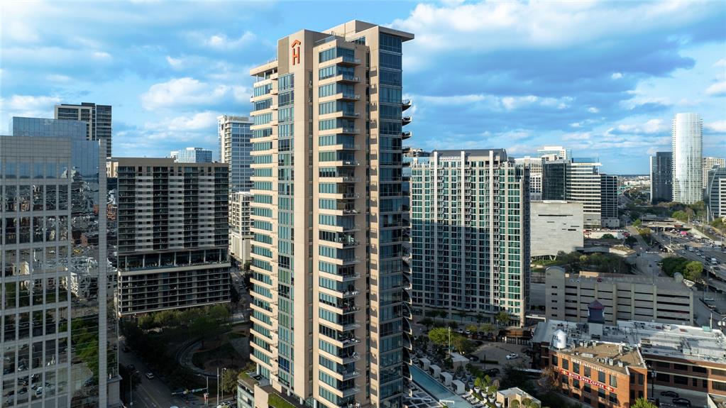 THE HOUSE CONDOS - Residential