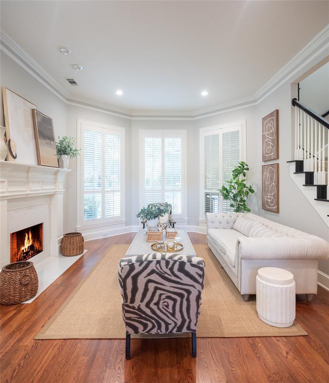 950 Foxdale