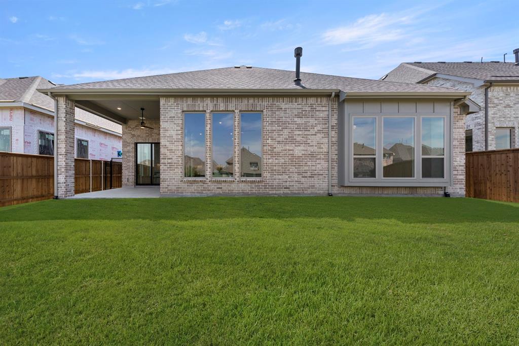 Lakewood at Brookhollow - Residential