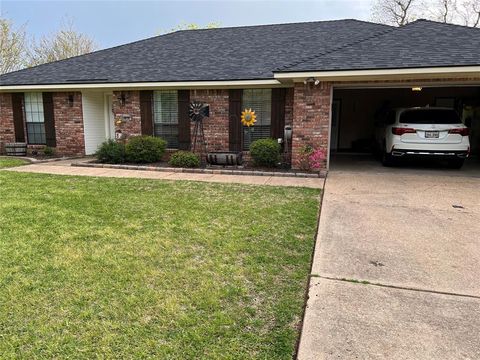 A home in Benton