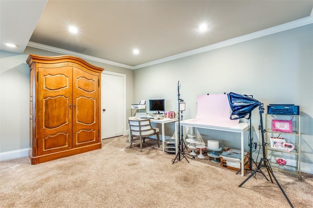 Diamond Head Condos - Residential Lease